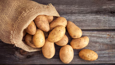 aalu khane ke fayde,